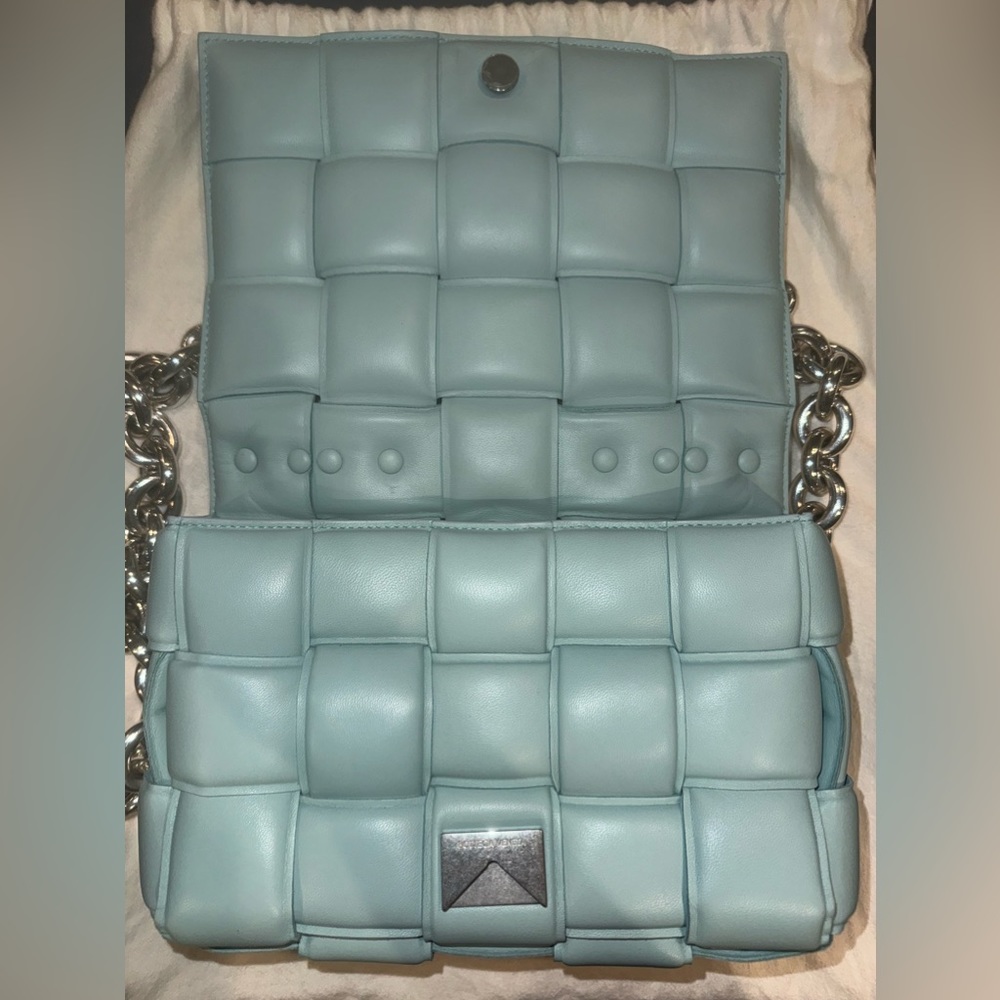 Bottega Venata Chain Cassette Bag - Picture 11 of 17